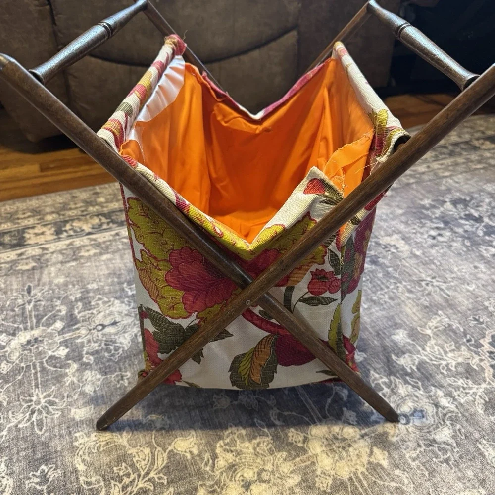 Vtg Sewing Caddy Tote Knitting Basket Yarn Stand Wood Frame Floral *See Pics*